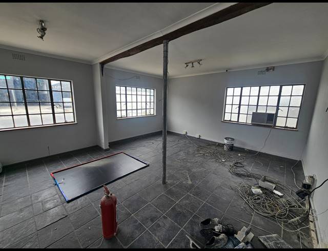 350M² WAREHOUSE TO LET IN GANTS PLAZA